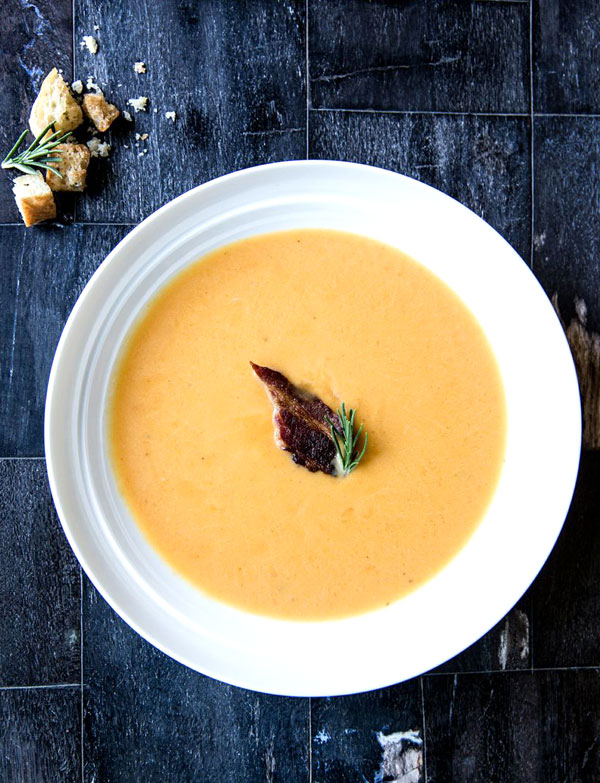 5 ingredient butternut squash soup on apartment 34