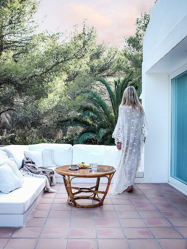 home tour: ibiza vacation home on apartment 34