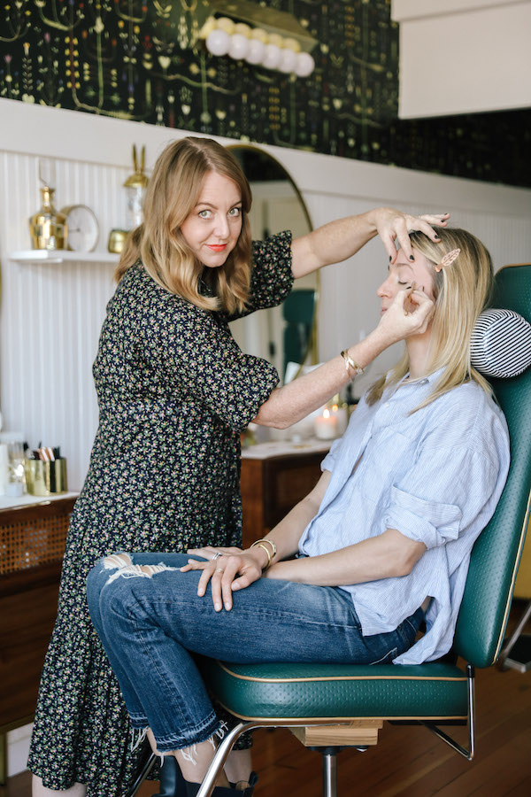 the secrets to great brows on apartment 34