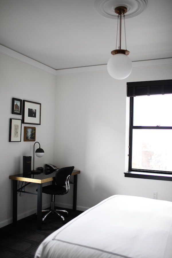 where to spend a night in seattle on apartment 34
