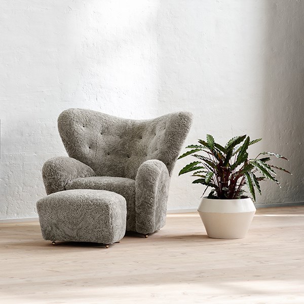 idea to steal: fuzzy chairs on apartment 34