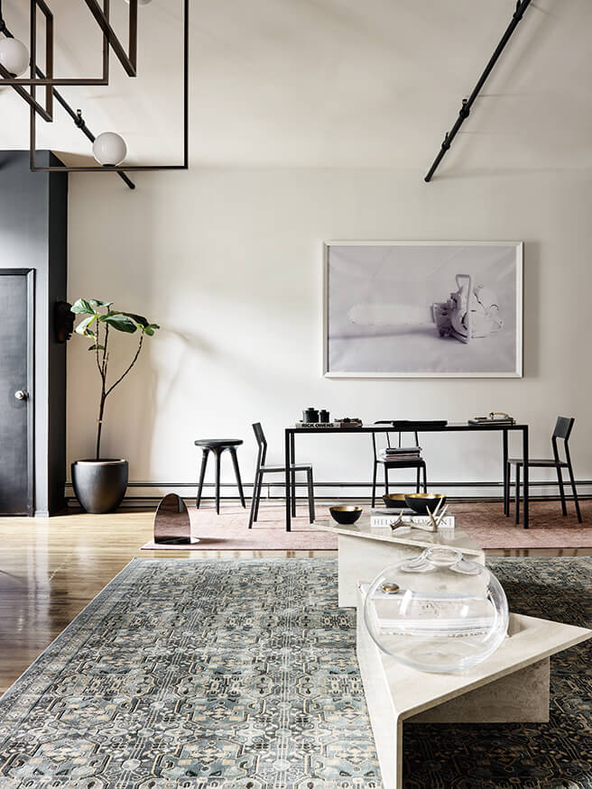 Home Tour: An Exercise in Noir Chic in New York City on apartment 34